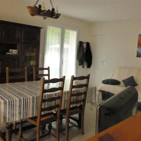 بيت للعطل House Agreable Maison De Vacances A Sur Mer *